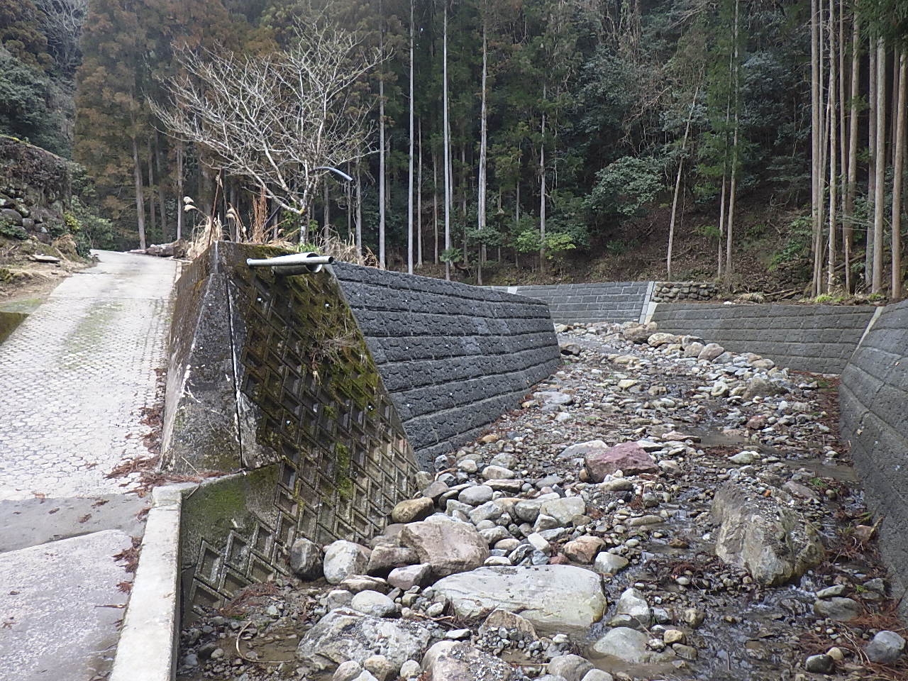 竹布川河川災害復旧工事