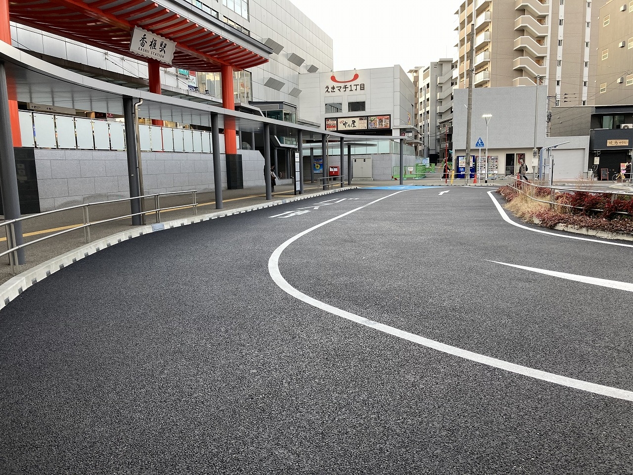 香椎駅周辺土地区画整理事業 JR香椎駅前広場外舗装工事